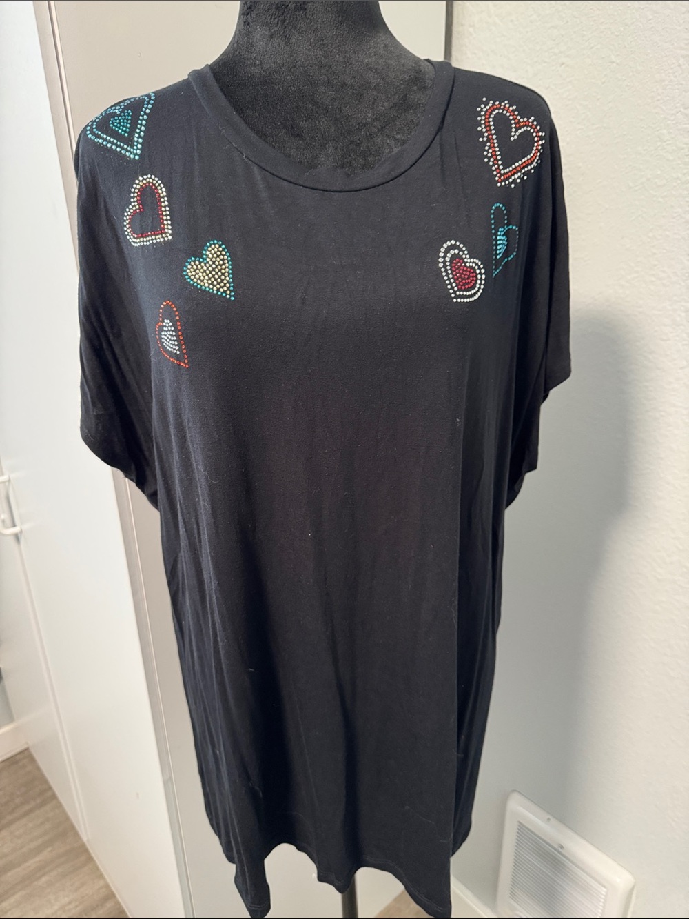 Black Short Sleeve Tee with Multicolor Rhinestone Hearts